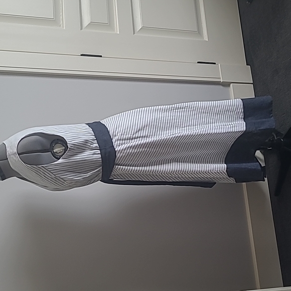 cleo, Size 12 Dress - Picture 2 of 5